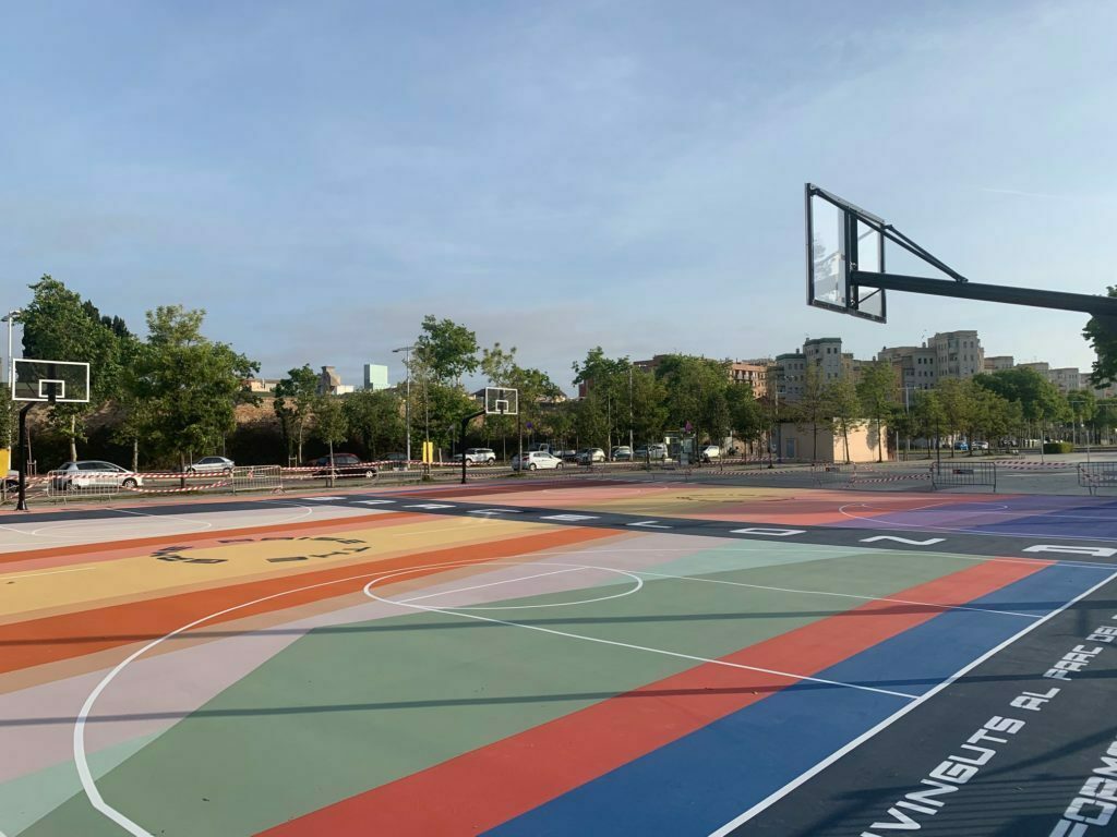Imatge pels mitjans: Renovació Pistes de Bàsquet a l'espai públic - Esport, art i barris -